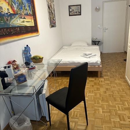 Schoenes Zimmer In Der City Bazylea Zewnętrze zdjęcie